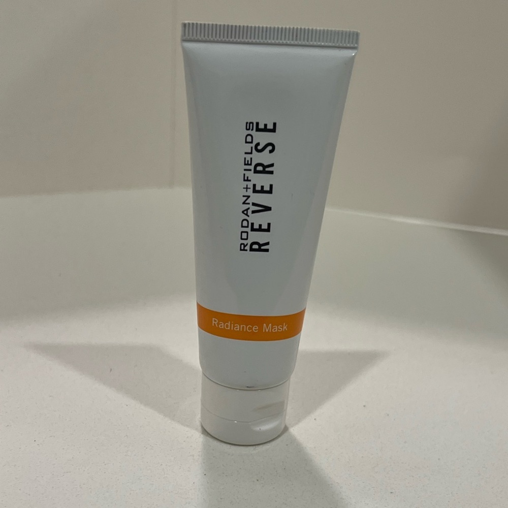 Rodan + Fields Reverse Radiance Mask